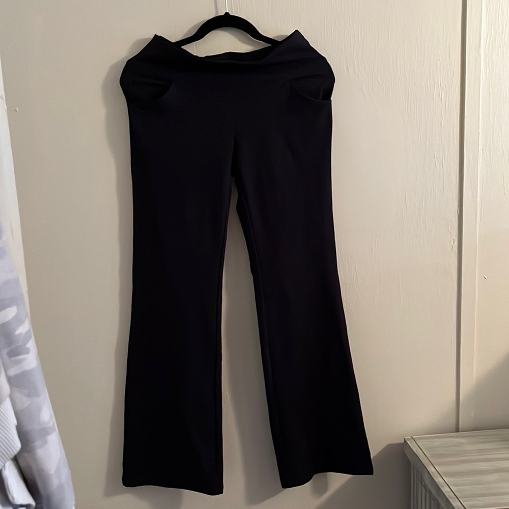 Brand new yoga pants